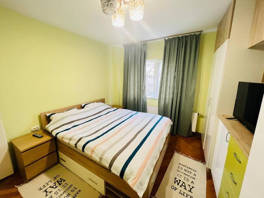2 Bedroom And Separate Kitchen 52mp * Timisoara